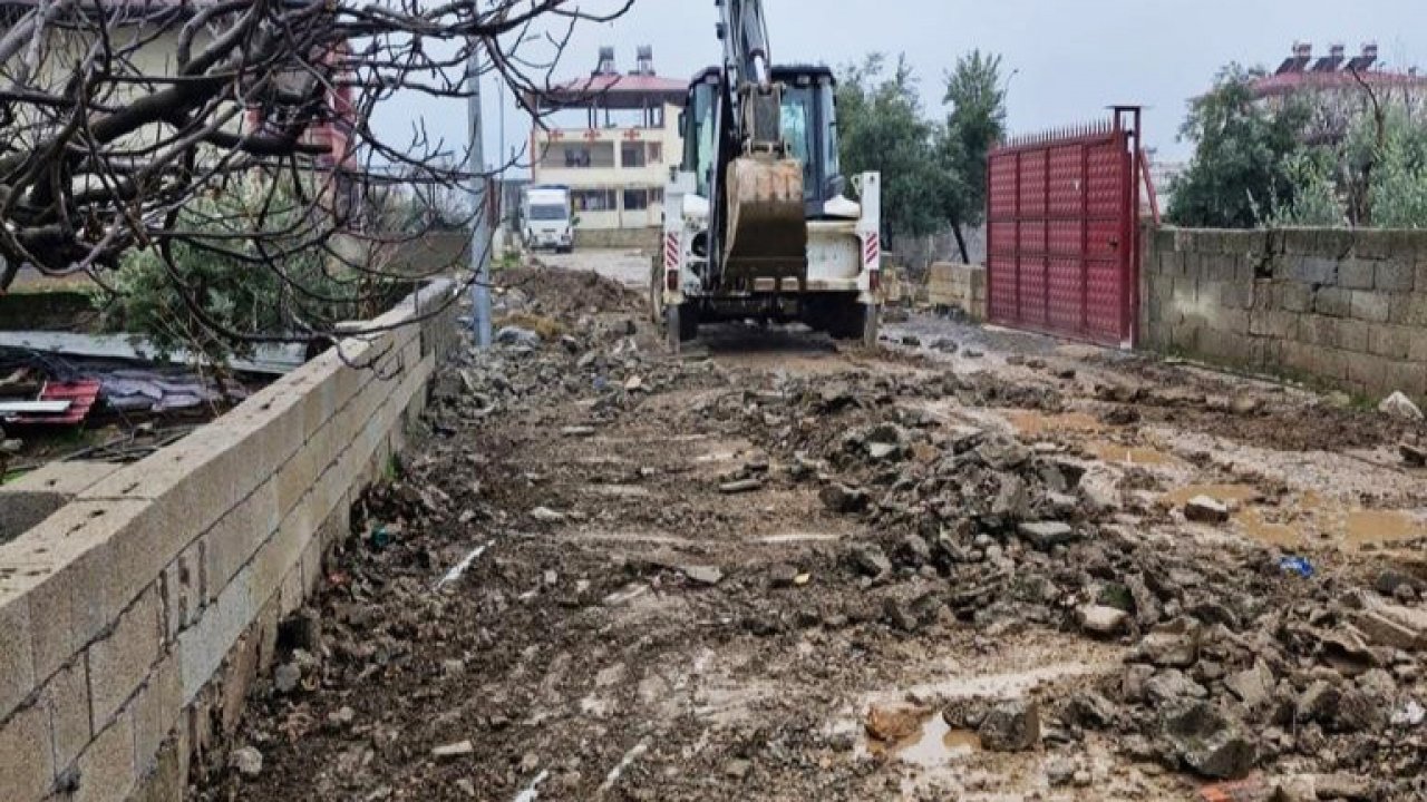 Kahramanmaraş Türkoğlu'nun Caddelerini Hafriyat Atıklarından Arındırılıyor!