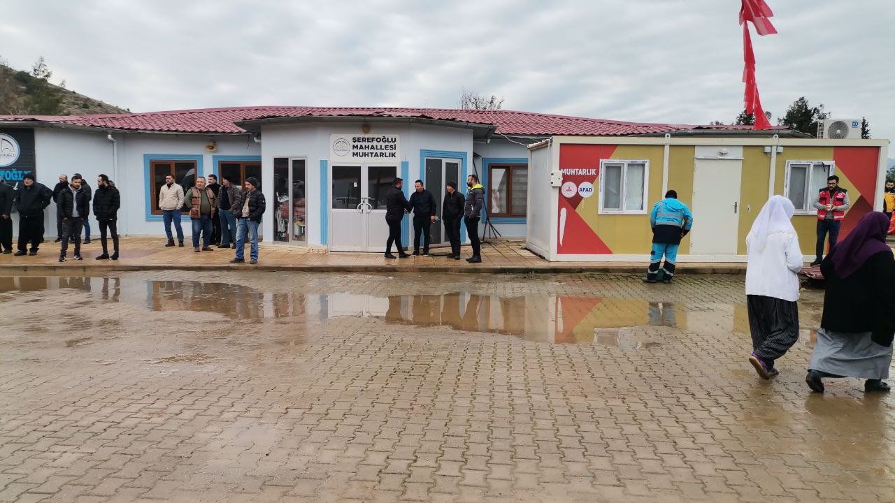 Kahramanmaraş Valiliği Şehidin Ailesinin Çadırda Yaşadığı Haberlerini Yalanladı