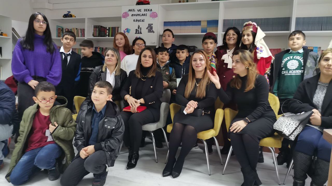 Kahramanmaraş'ta Minik Kahraman: Kayla İçin Özel Kütüphane Hizmette!