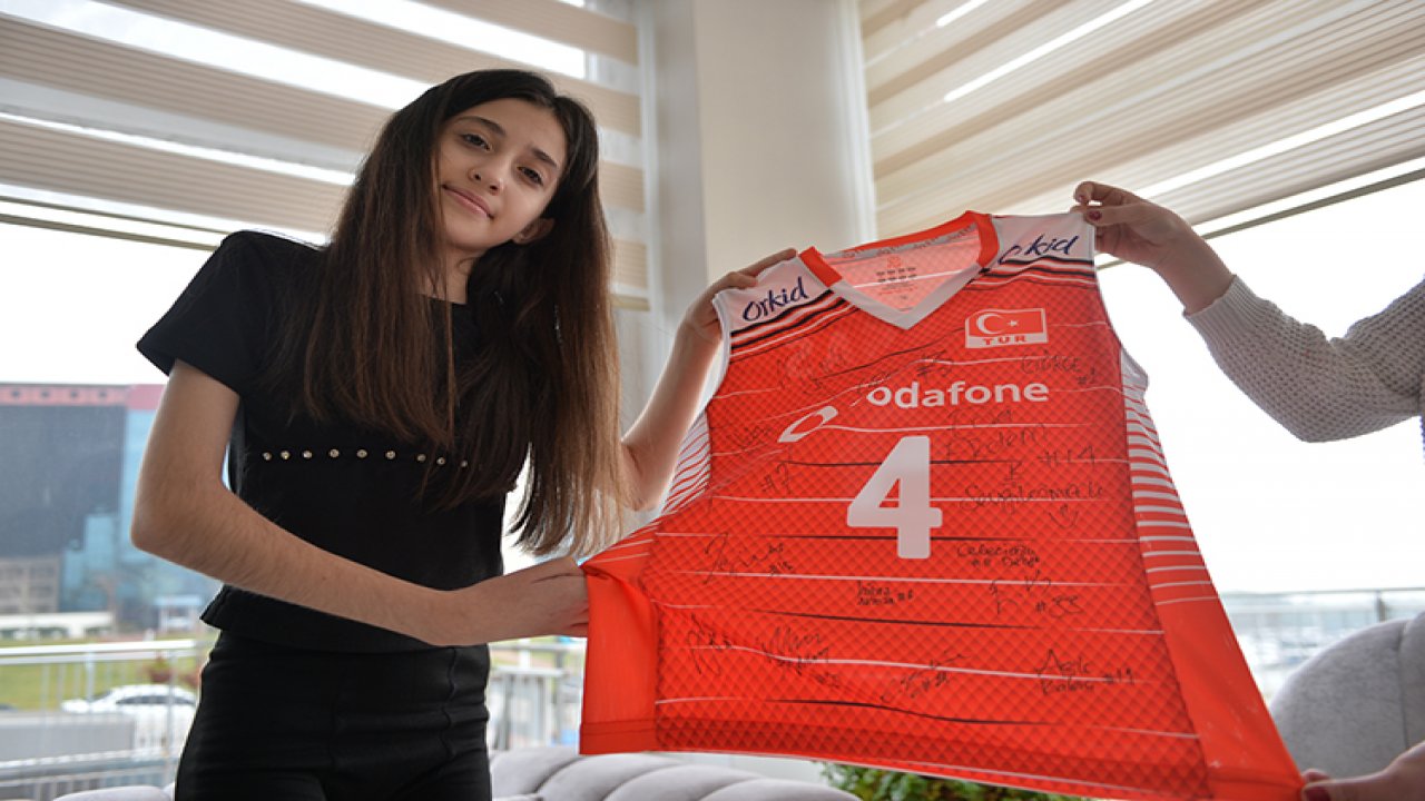 Kahramanmaraş Depreminden Kurtulan Ayşe Sudem'e TVF'den Gelen Anlamlı Sürpriz!