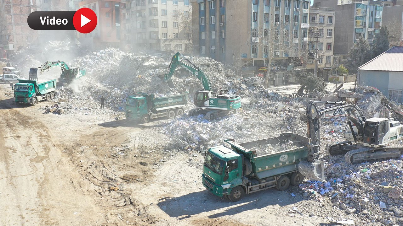 DSİ Deprem Bölgesinden 4,4 Milyon Ton Enkaz Taşıdı