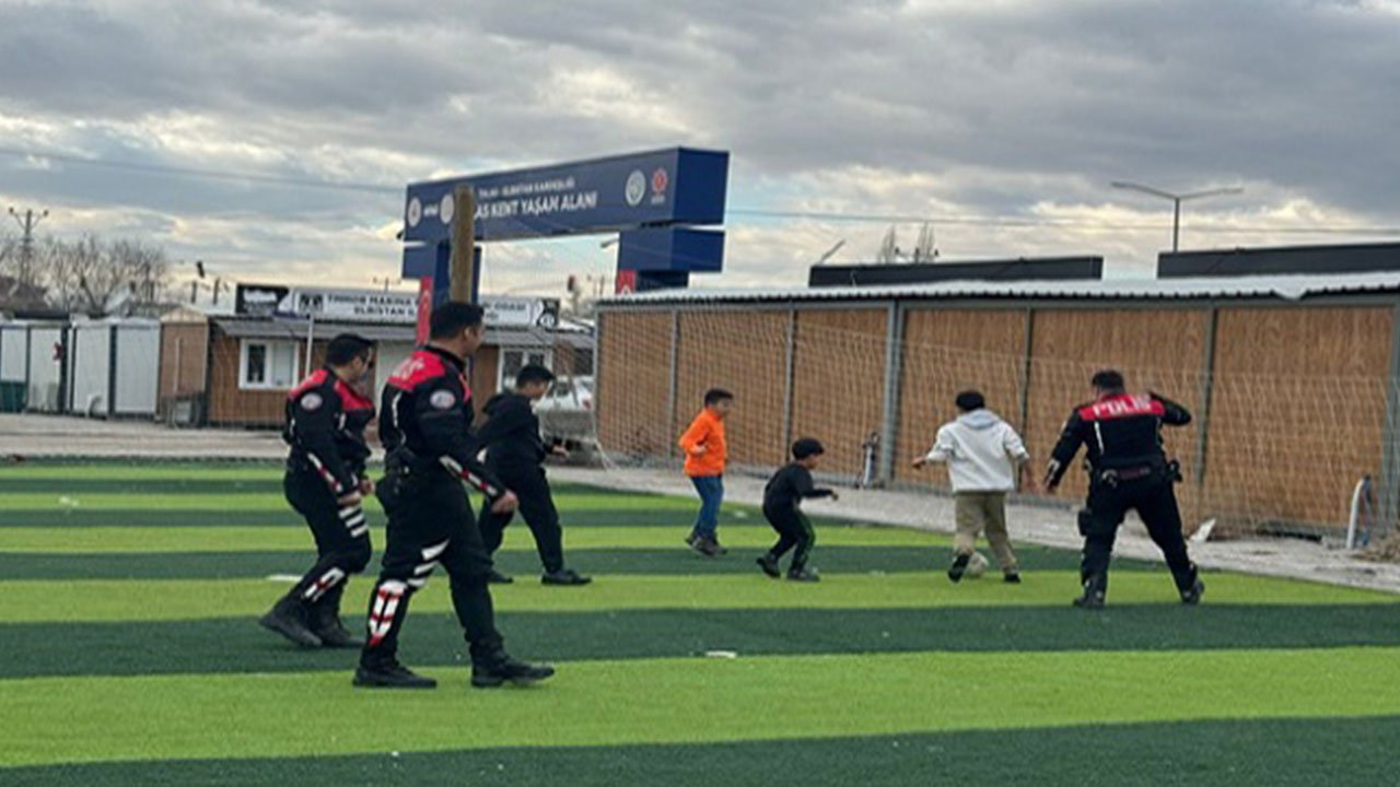 Kahramanmaraş Elbistan’da Polis Ekipleri Moral Verdi