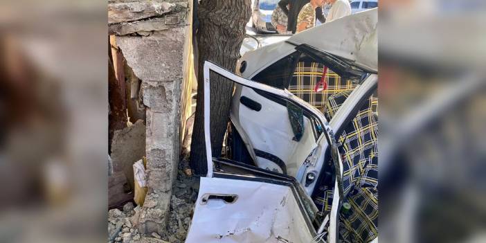 Kahramanmaraş’ta otomobil ağaca çarptı: 1 yaralı