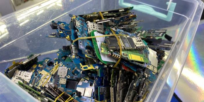 Çöpe Attığınız Cihazlar Altınla Dolu Olabilir! Değerli Maddeyi Çöpe Atmayın