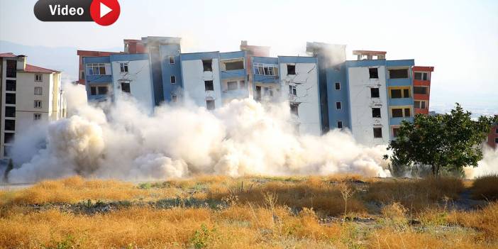 Kahramanmaraş'ta Binalar Patlayıcı Yardımıyla Yıkılıyor: O Anlar Kamerada!