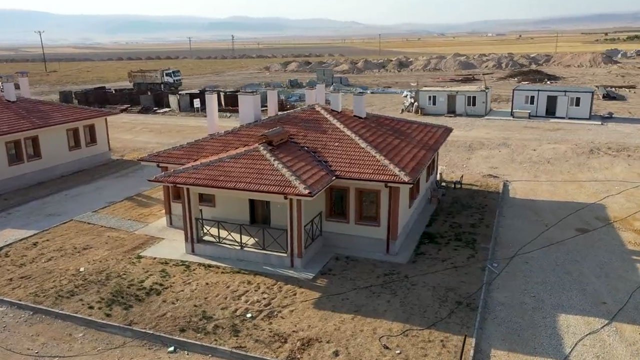 kahramanmaras-elbistan-koy-evleri-deprem-sonrasi-yeniden-insa.jpg