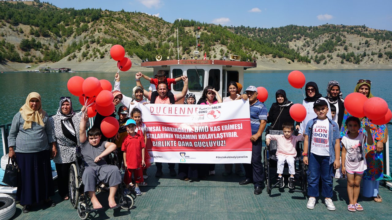 dmd-farkindalik-gunu-3.jpg