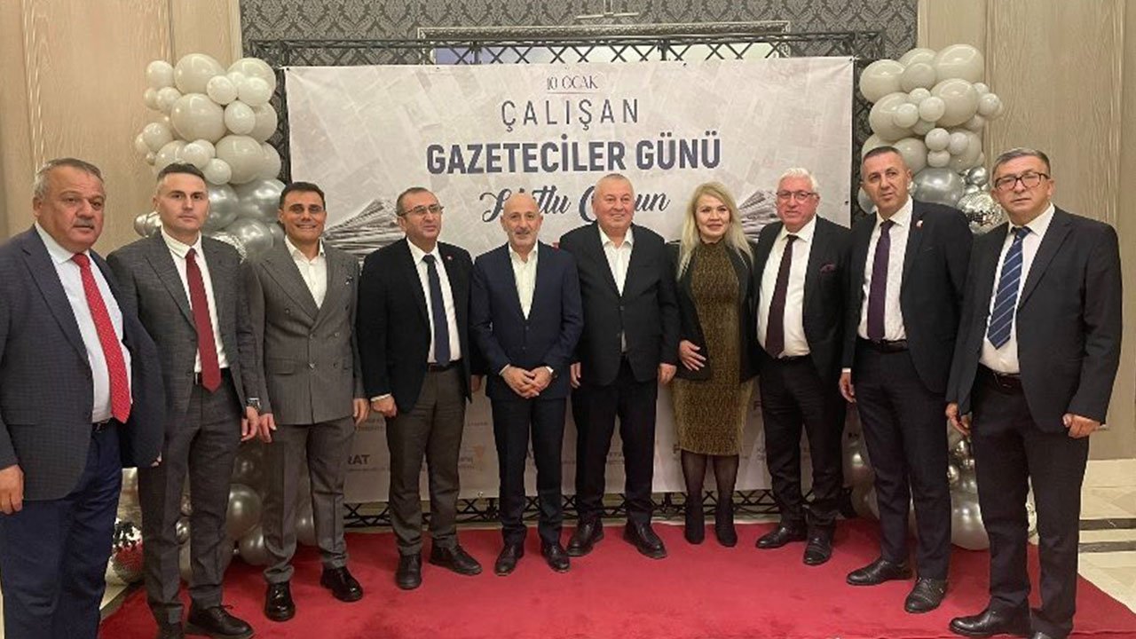 kahramanmarasta-gazetecilerin-gunu-latif-dogan-ve-aynur-bolat-ile-taclandi.jpg