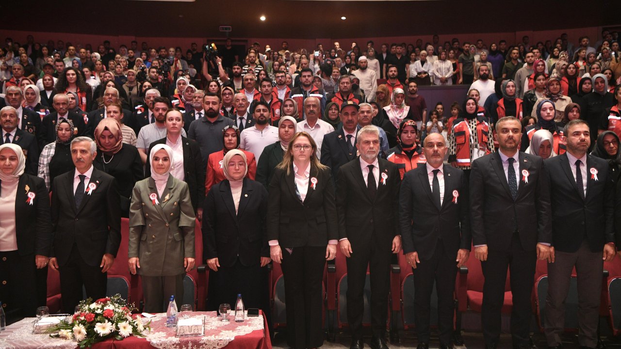 buyuk-aile-bulusmasi-3.jpg