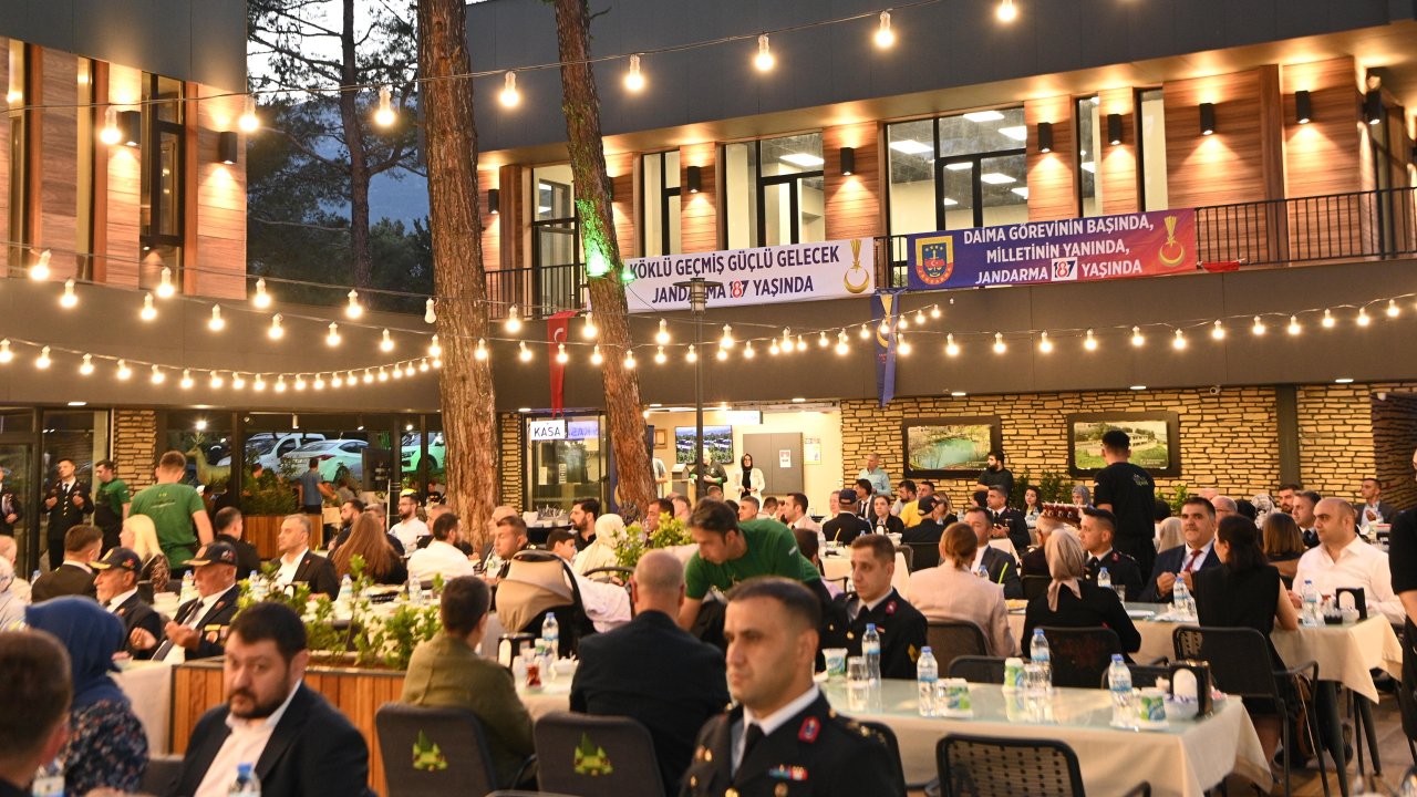 sehit-aileleri-ve-gazilerle-6.jpeg