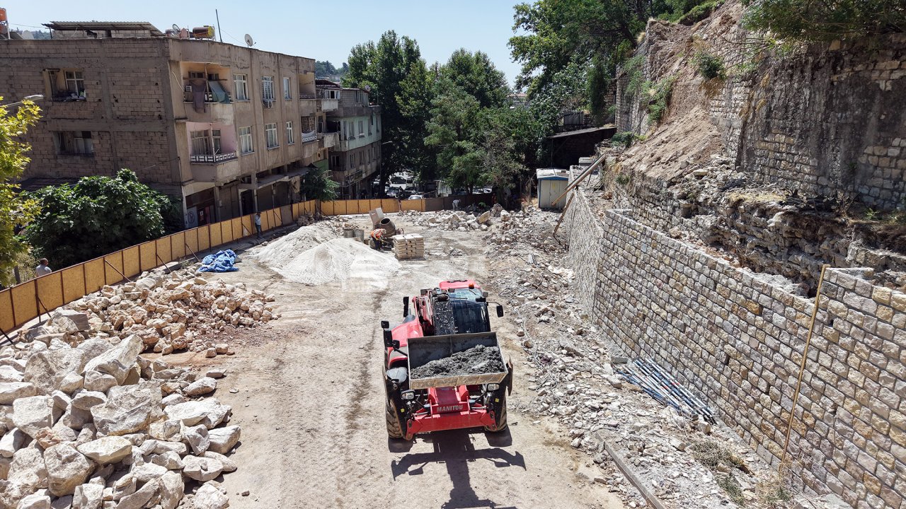 kahramanmaras-kalesi-10.jpg