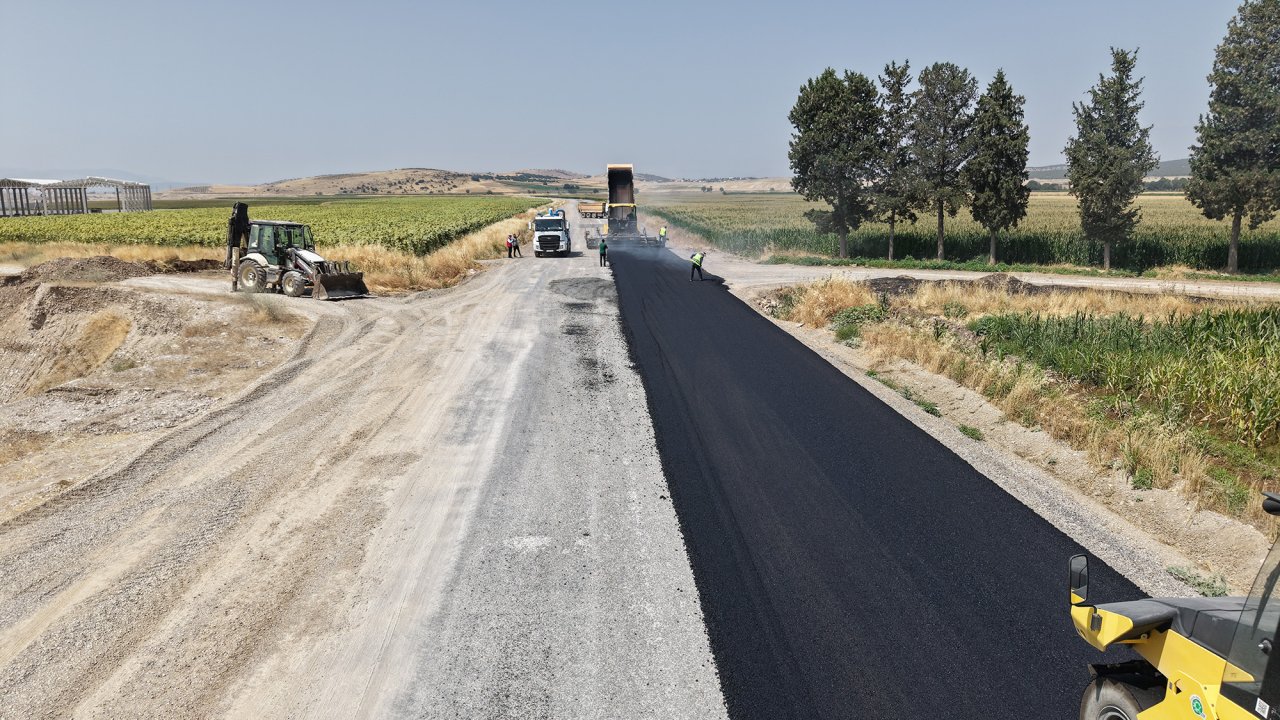 maksutusagi-asfalt-calismasi-2.jpg