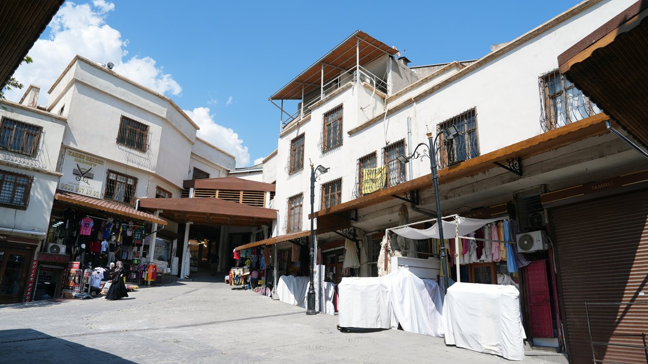 sarachane-meydani-3.jpg