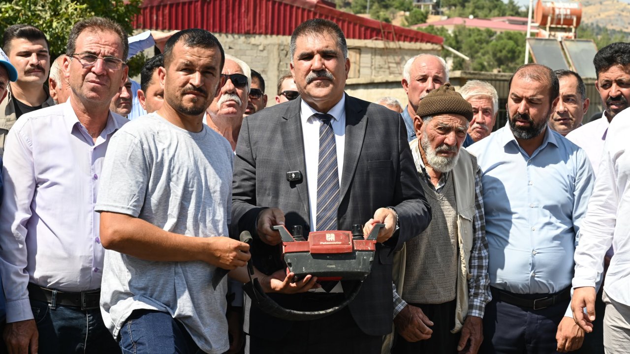 turkoglunda-yesilyore-is-merkezi-icin-temel-atildi-26-is-yeri-yapilacak-2.jpeg