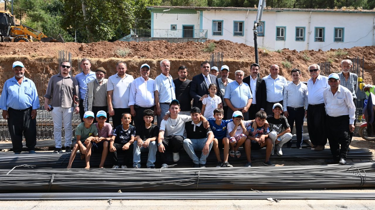 turkoglunda-yesilyore-is-merkezi-icin-temel-atildi-26-is-yeri-yapilacak-3.jpeg