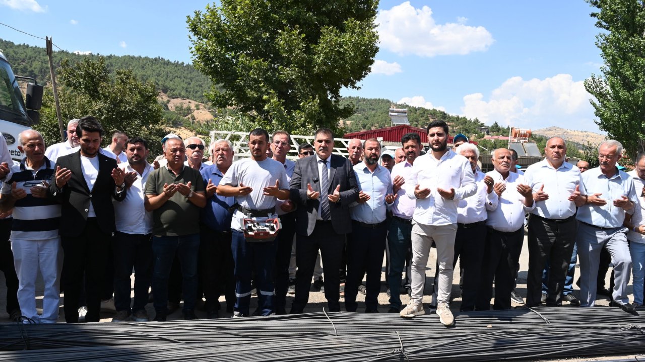 turkoglunda-yesilyore-is-merkezi-icin-temel-atildi-26-is-yeri-yapilacak-4.jpeg