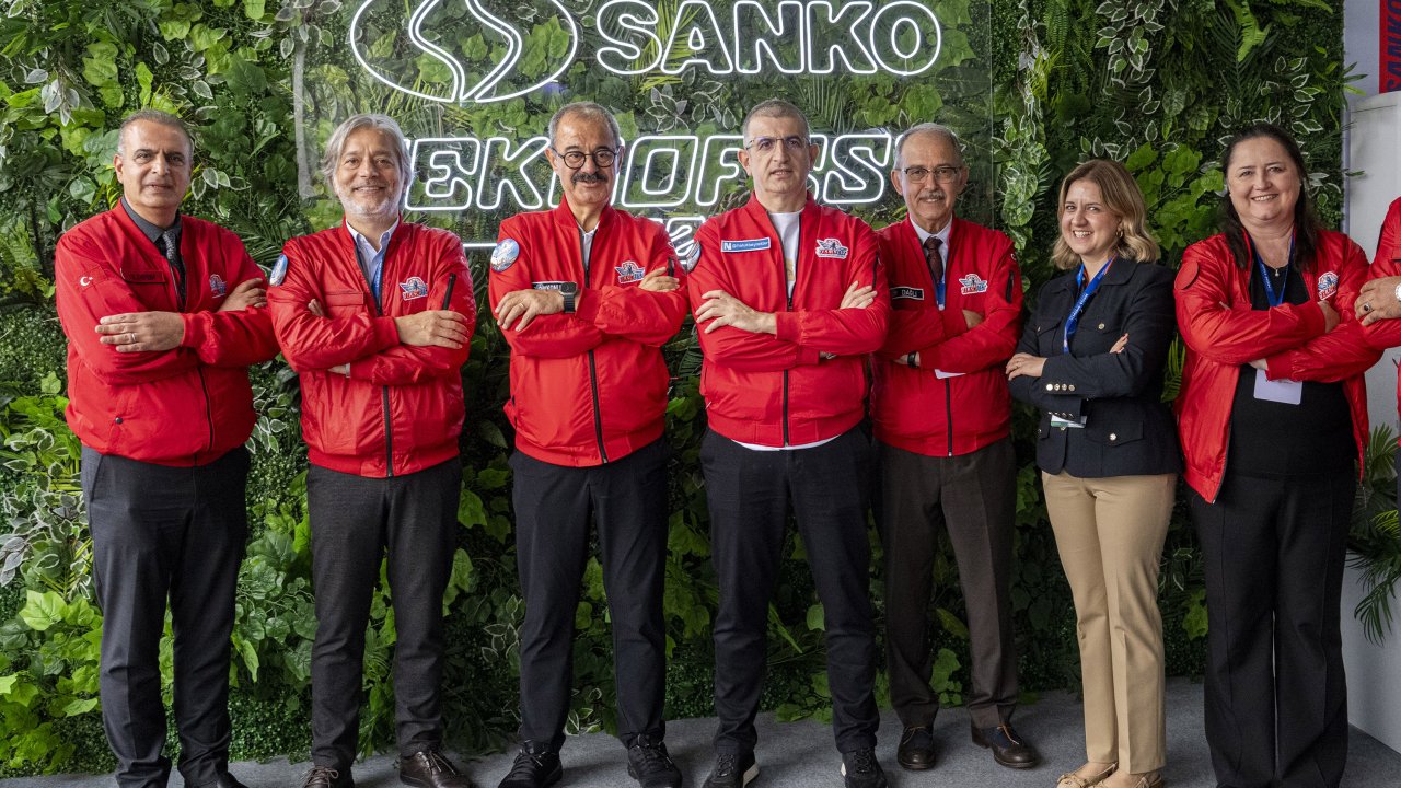 selcuk-bayraktar-ve-haluk-bayraktardan-sankoya-ziyaret-2.jpeg