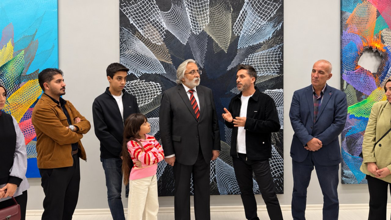 ali-irgin-sanko-sanat-galerisinde-sonsuzluk-aglari-temali-resim-sergisi-acti-1.png